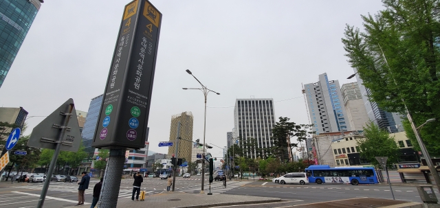 金浦空港からソウル市内した際の風景